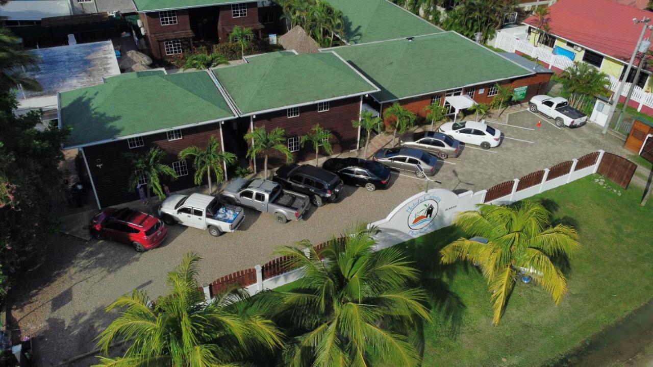 Hotel Playa Caribe Tela Exterior photo