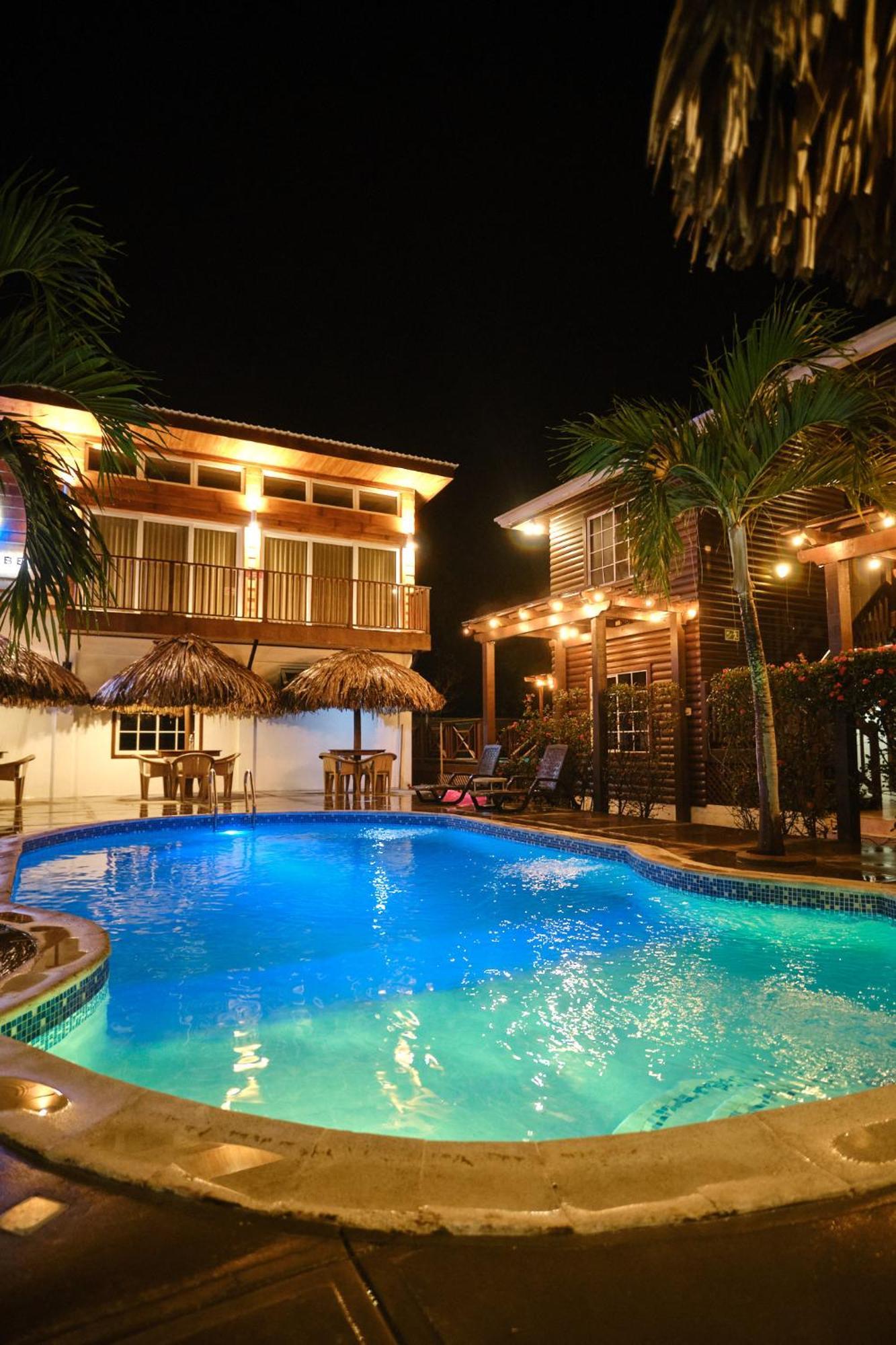 Hotel Playa Caribe Tela Exterior photo